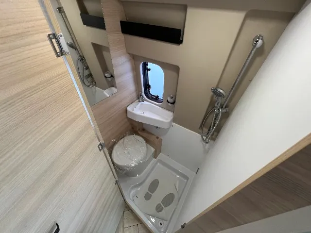 Fourgon aménagé - Challenger - V114 - 2026