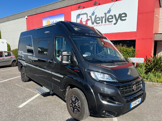 Camping-car ADRIA 600 SPB