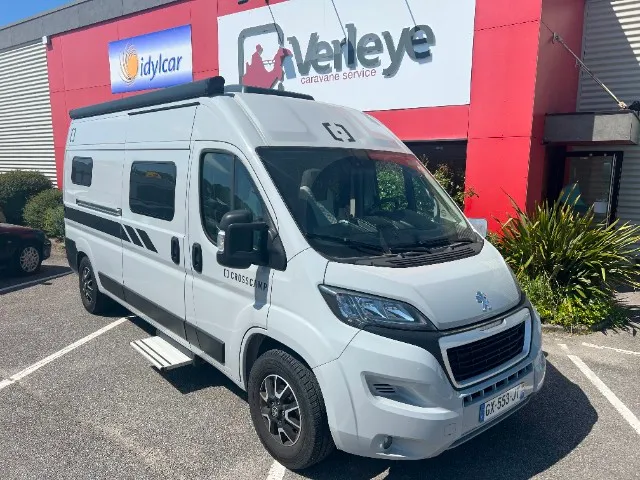 CAMPER VAN - Full 600