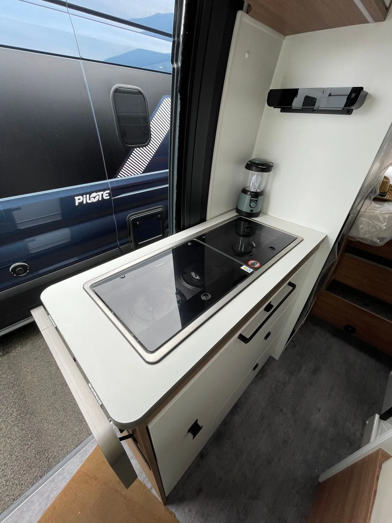 Fourgon aménagé - Pilote - V 630 J X EDITION + - 2024