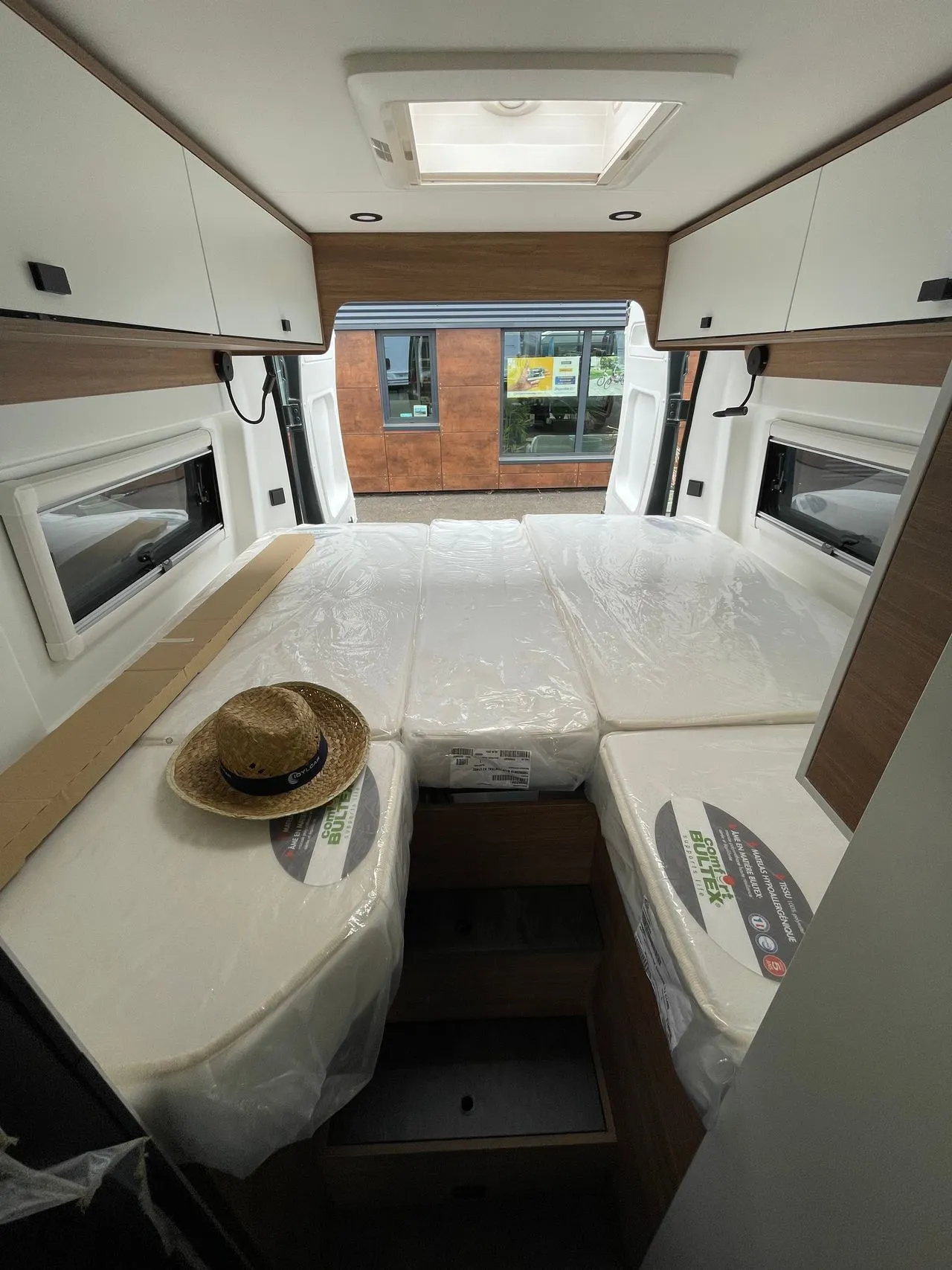 Fourgon aménagé - Pilote - V 630 J X EDITION + - 2024