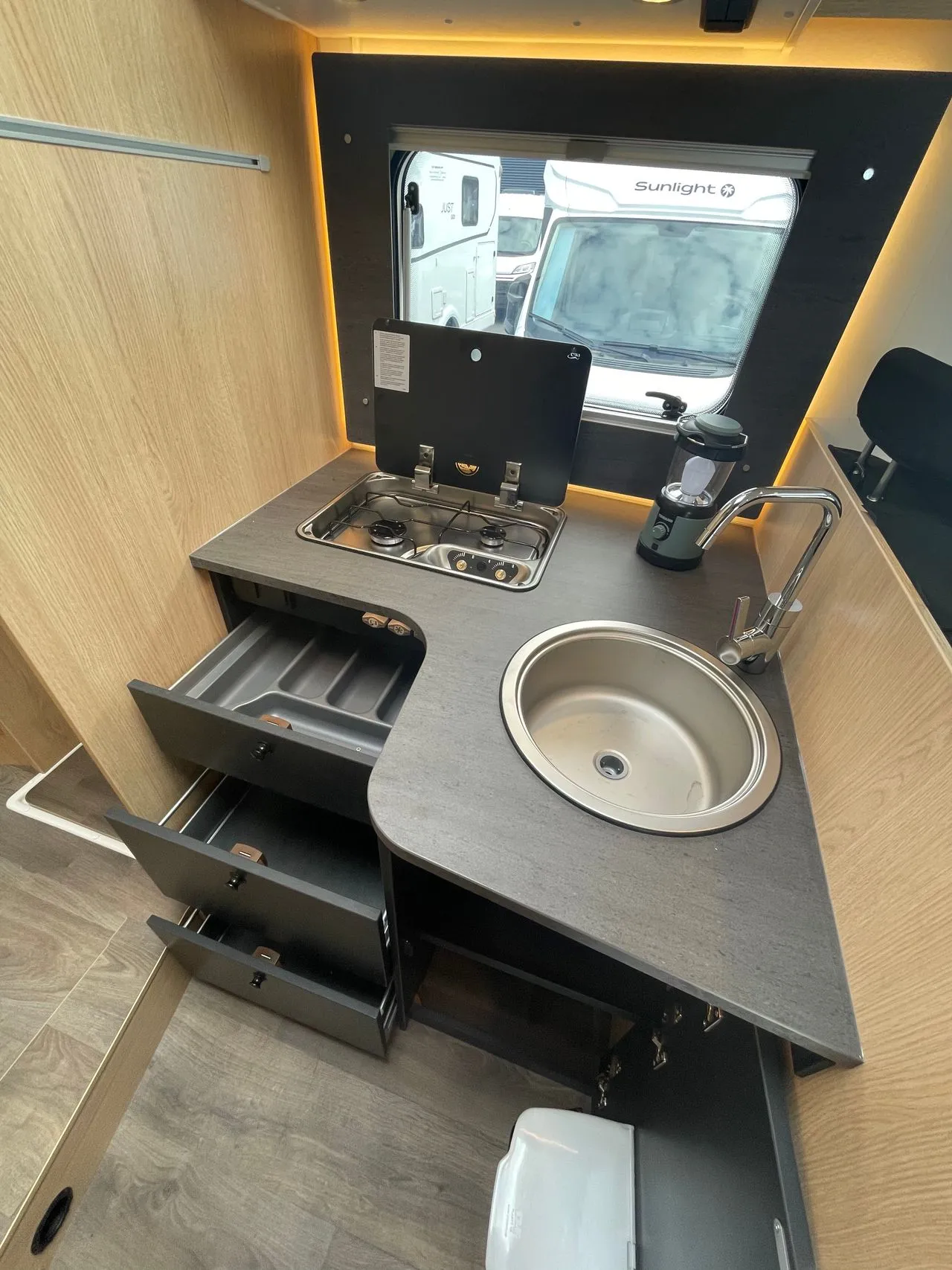 Camping-car - Sunlight - T 68 Access + - 2025