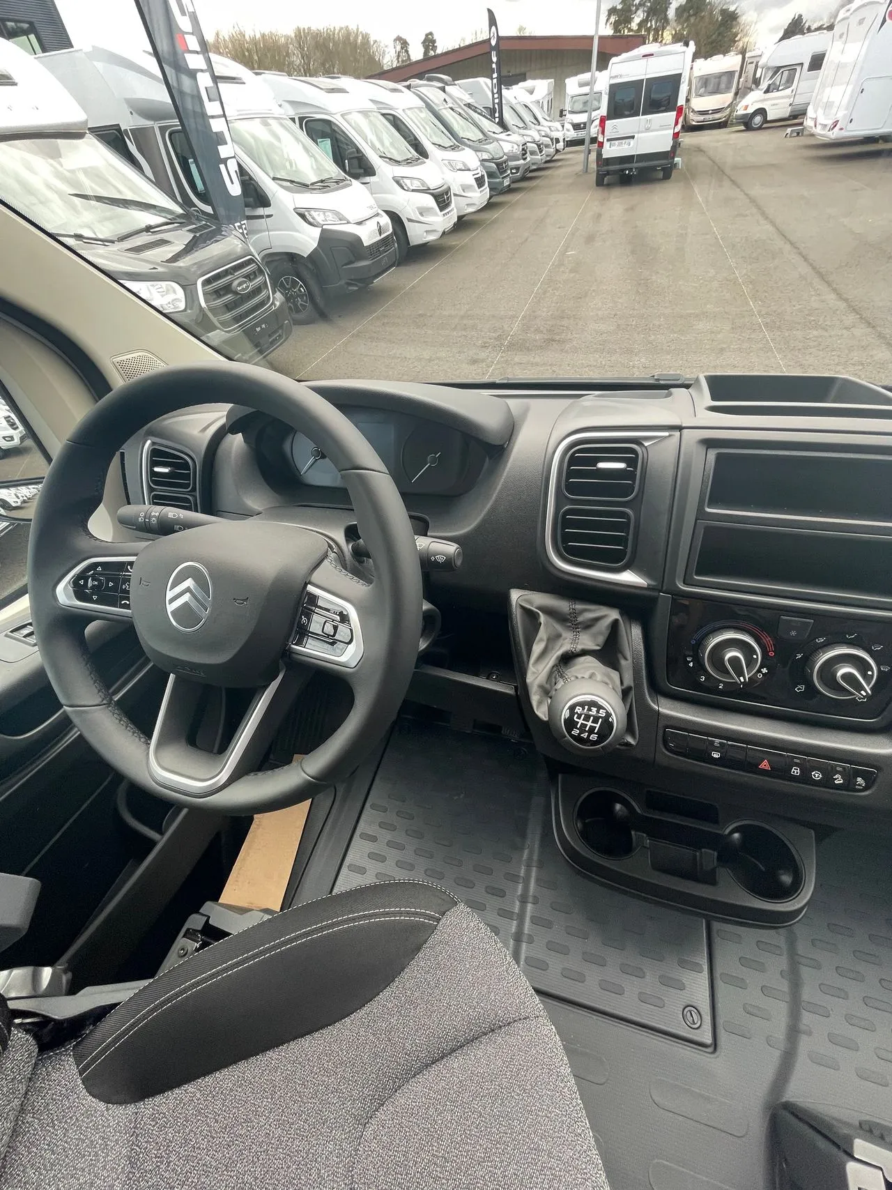 Camping-car - Sunlight - T 68 Access + - 2025