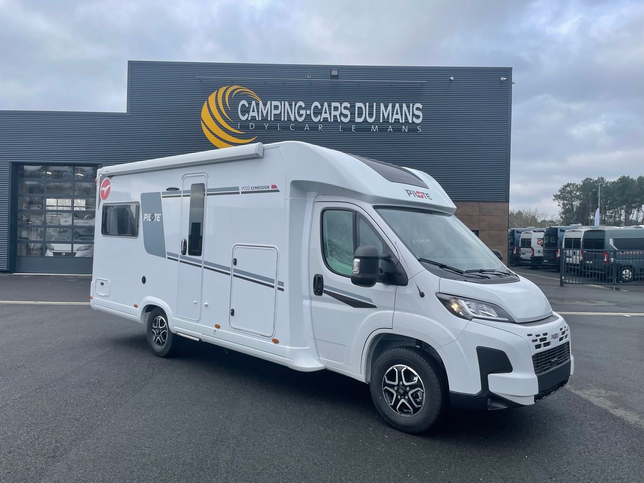 Camping-car PILOTE P 720 U Expression