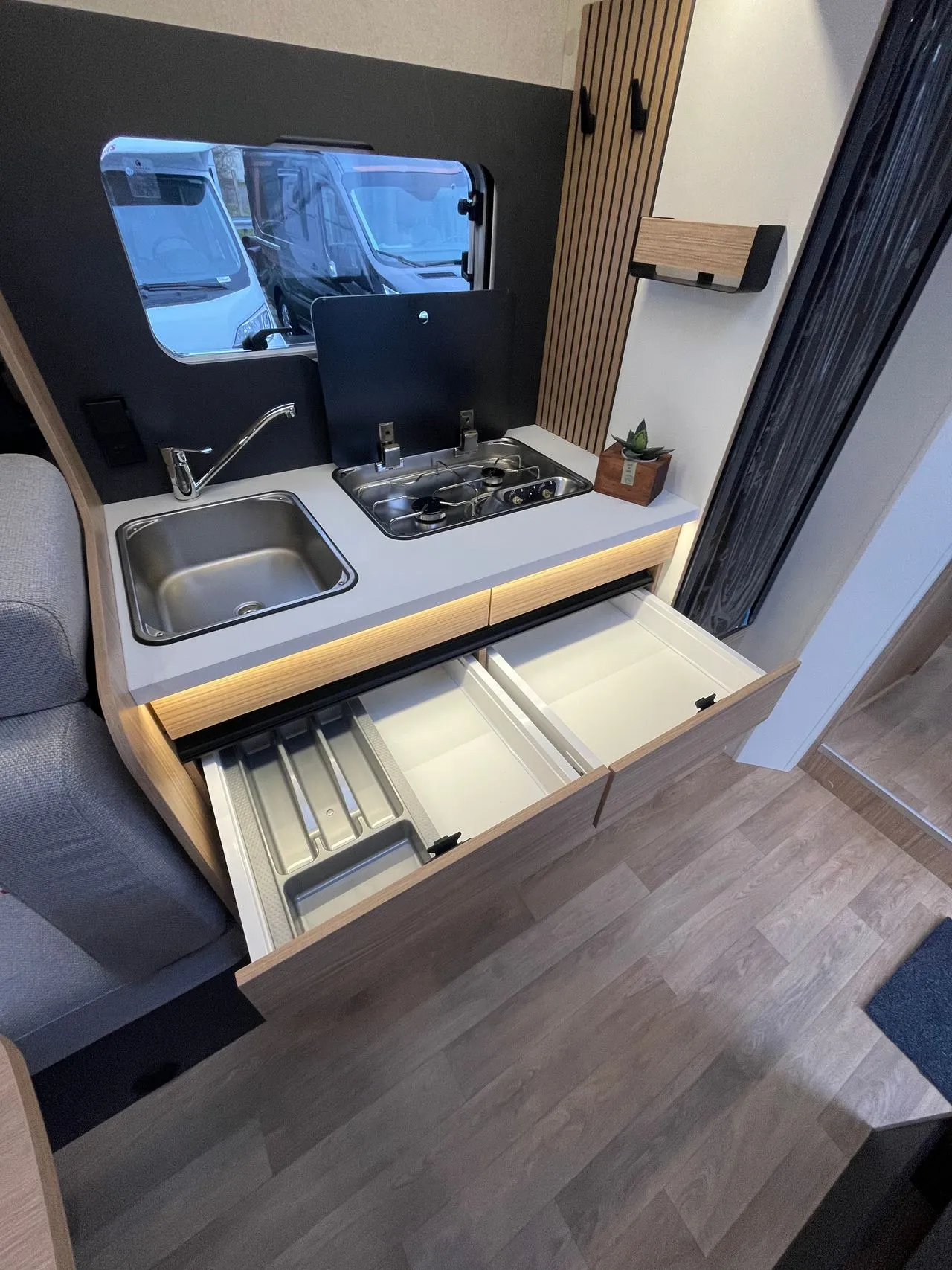 Camping-car - Pilote - P 720 U Expression - 2025