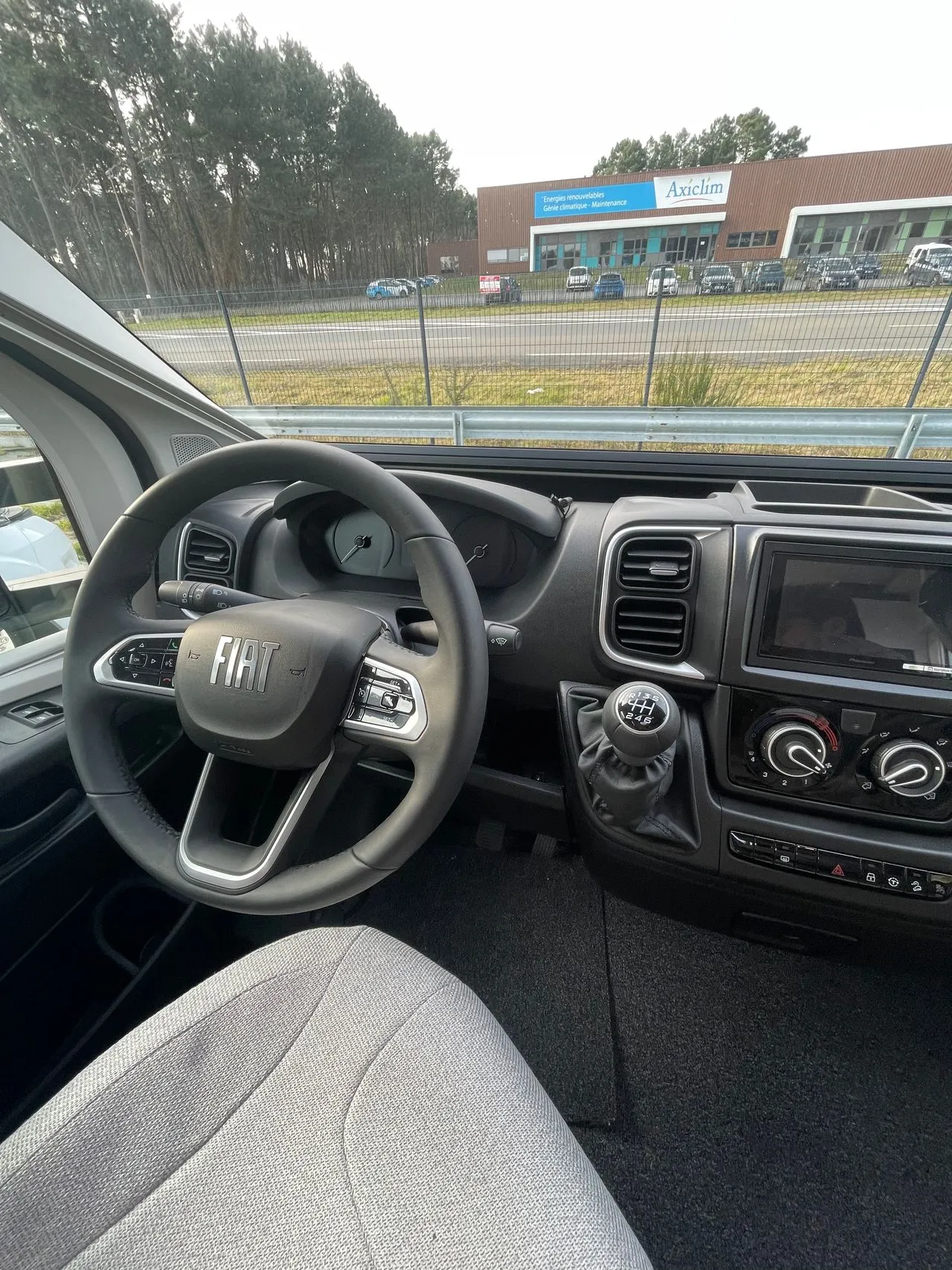 Camping-car - Pilote - P 650 C Expression - 2025