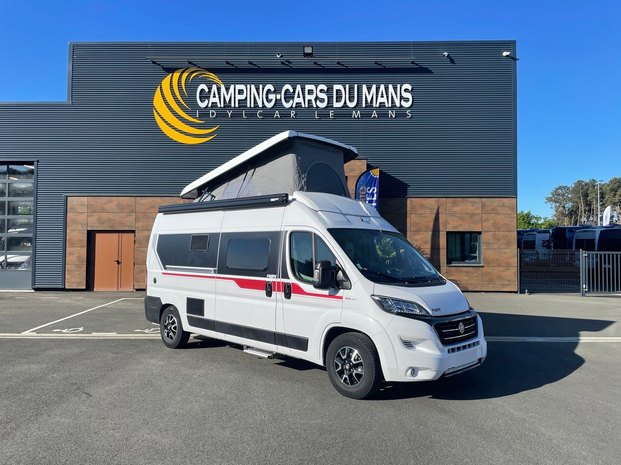 Camping-car PILOTE V 600 Toit relevable