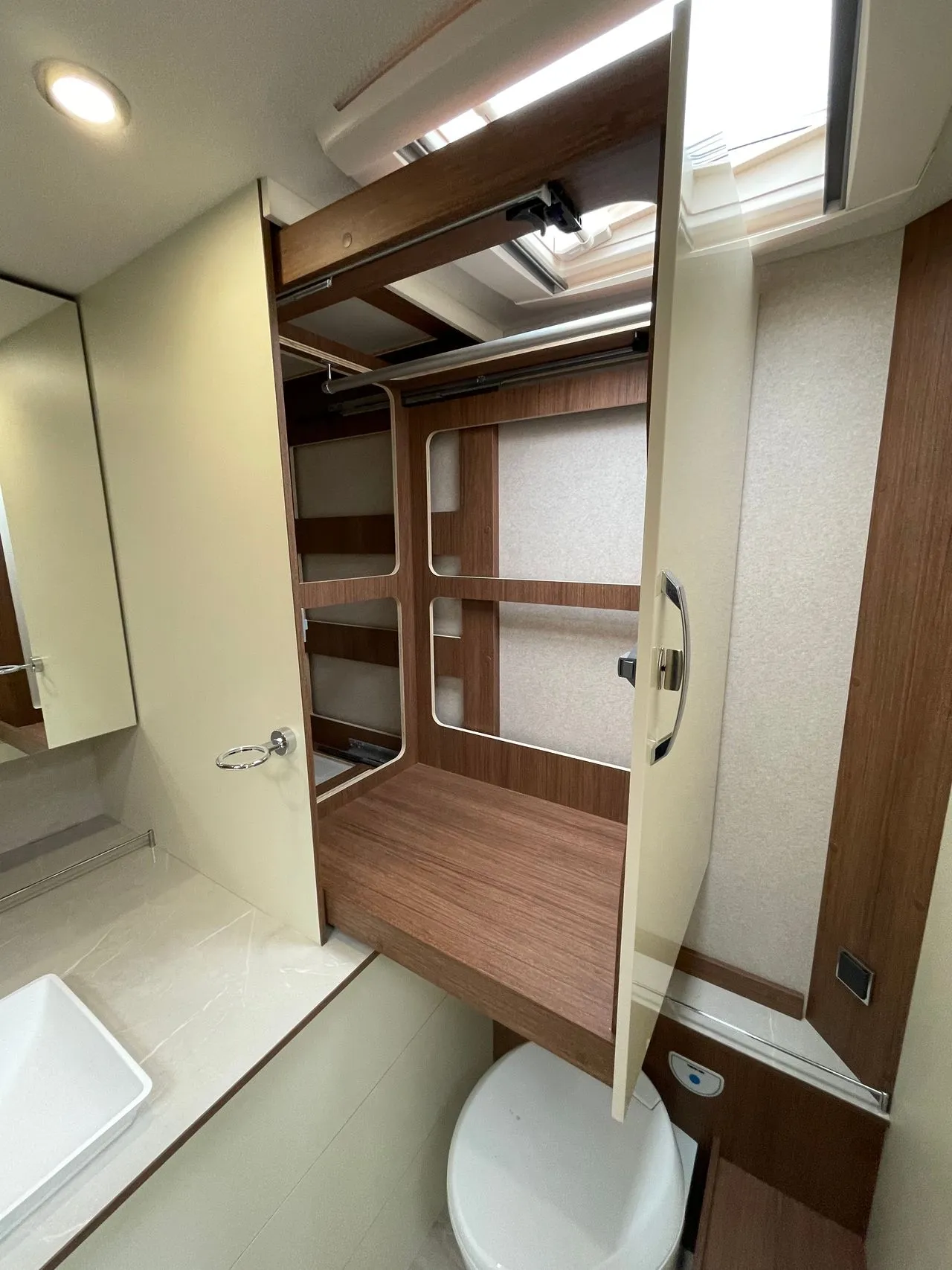 Camping-car - Fleurette - Magister 67 LO - 2025