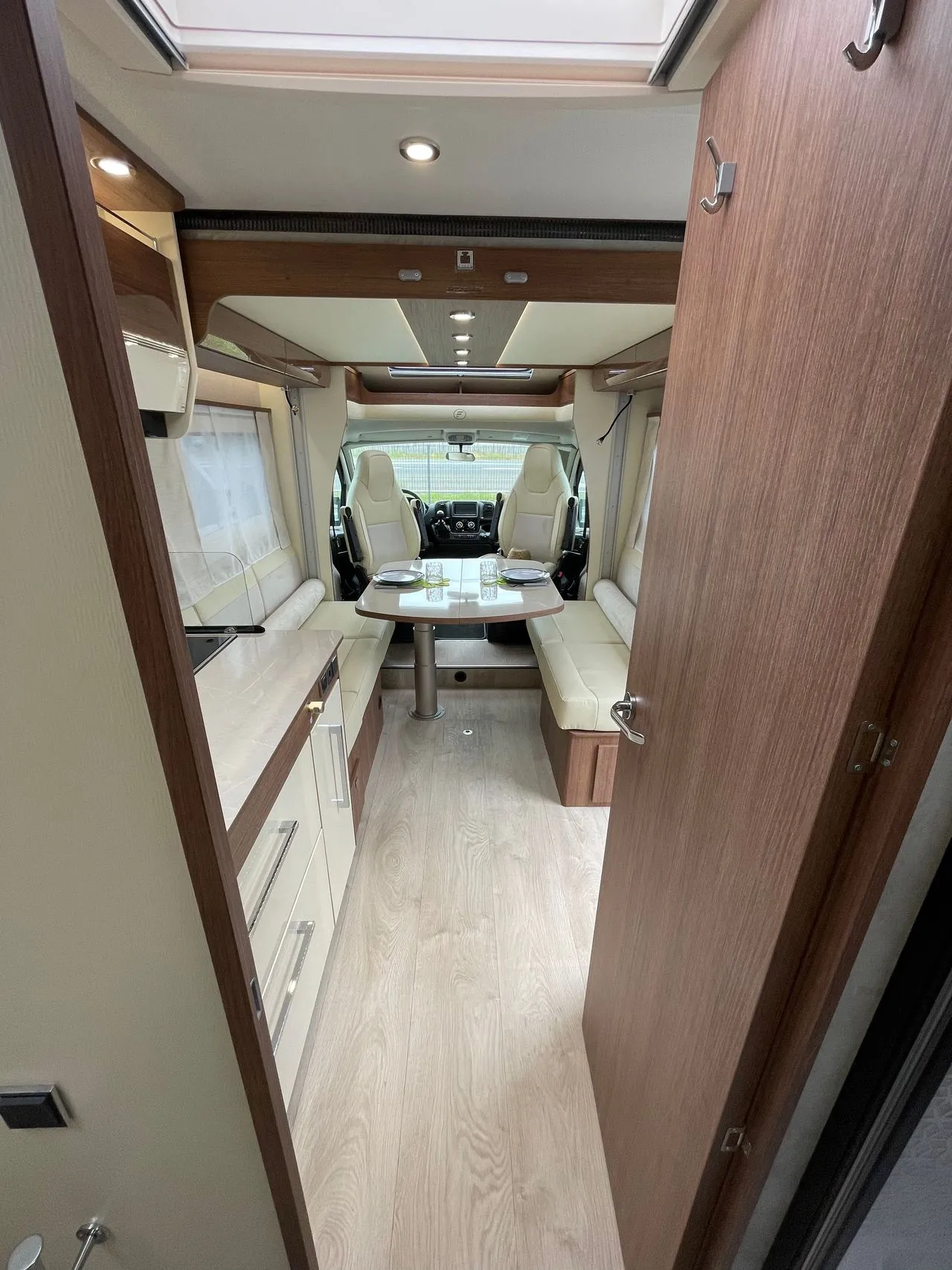 Camping-car - Fleurette - Magister 67 LO - 2025