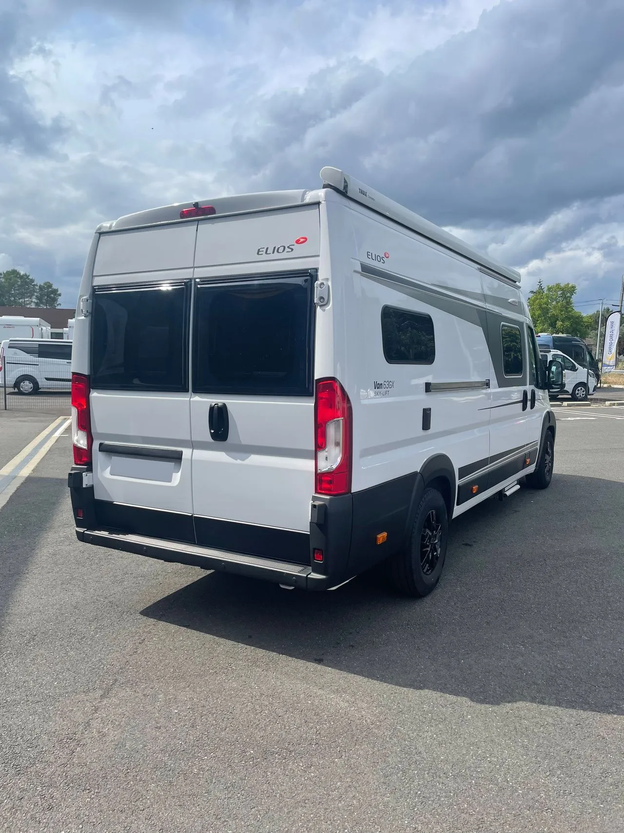 Van 63 GX SKY LIFT 