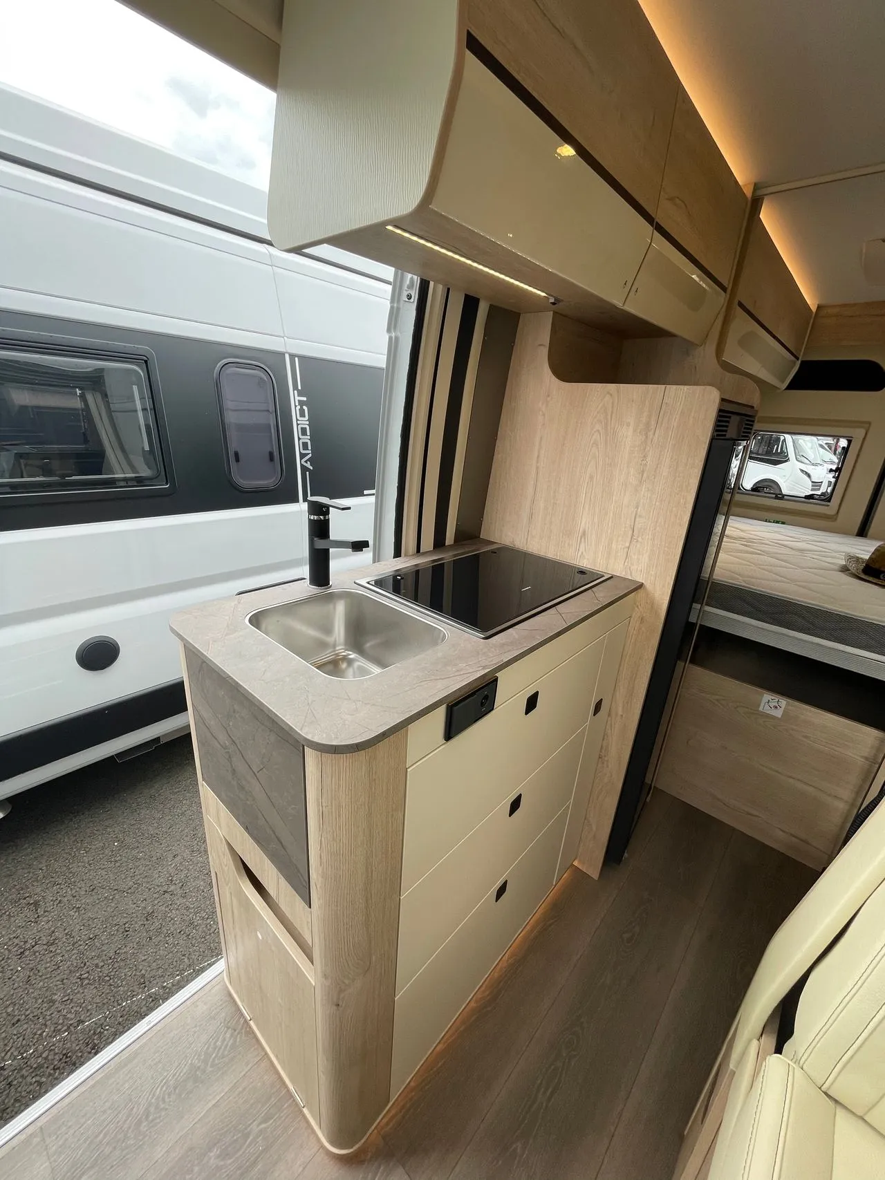 Fourgon aménagé - Fleurette - 59 LT - 2025