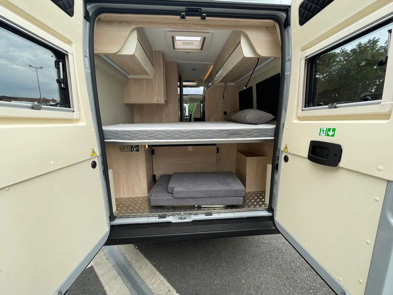Fourgon aménagé - Fleurette - 59 LT - 2025