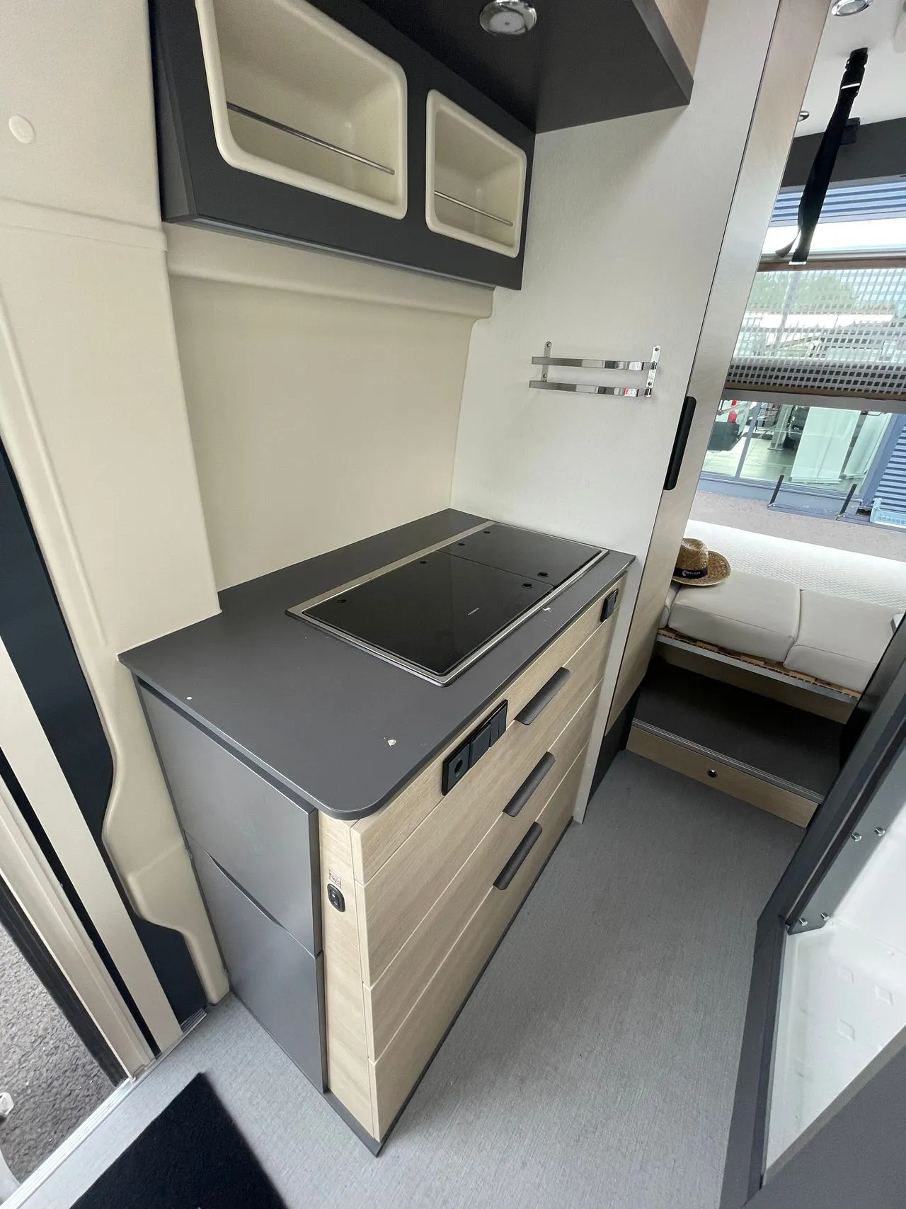 Fourgon aménagé - Dreamer - Camperfive Fun + - 2025