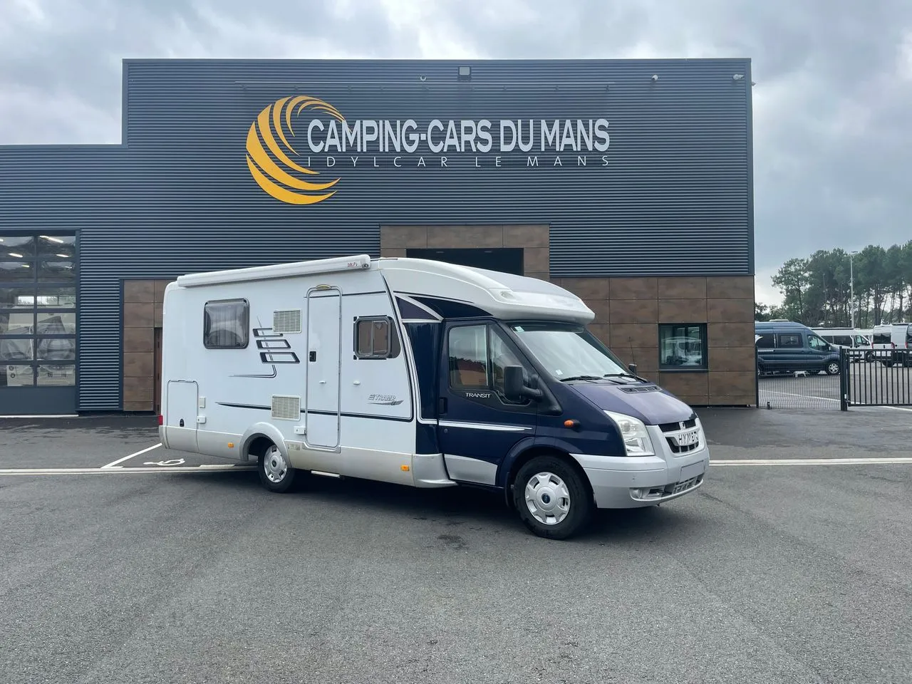 Tramp 692 CL