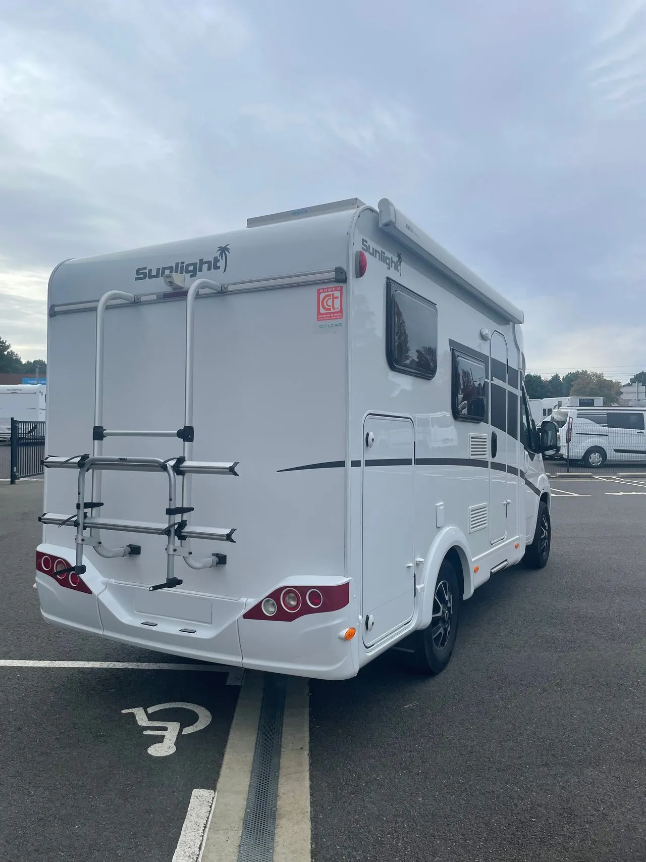 V 60 Adventure Edition