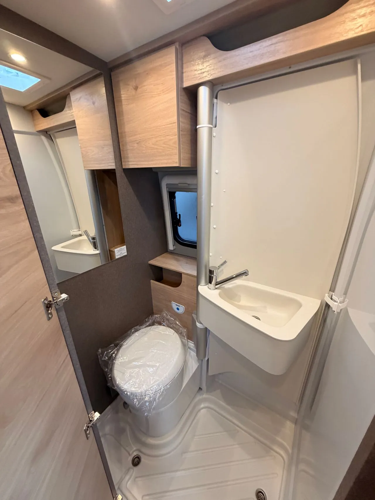 Fourgon aménagé - Dethleffs - Globetrail Active 600 DS - 2026