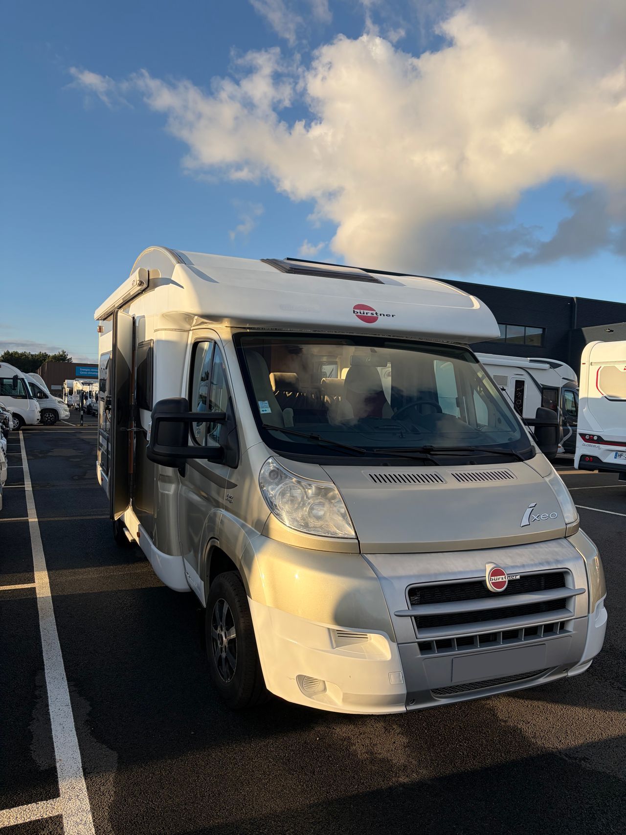 Camping-car BÜRSTNER Ixeo It 664