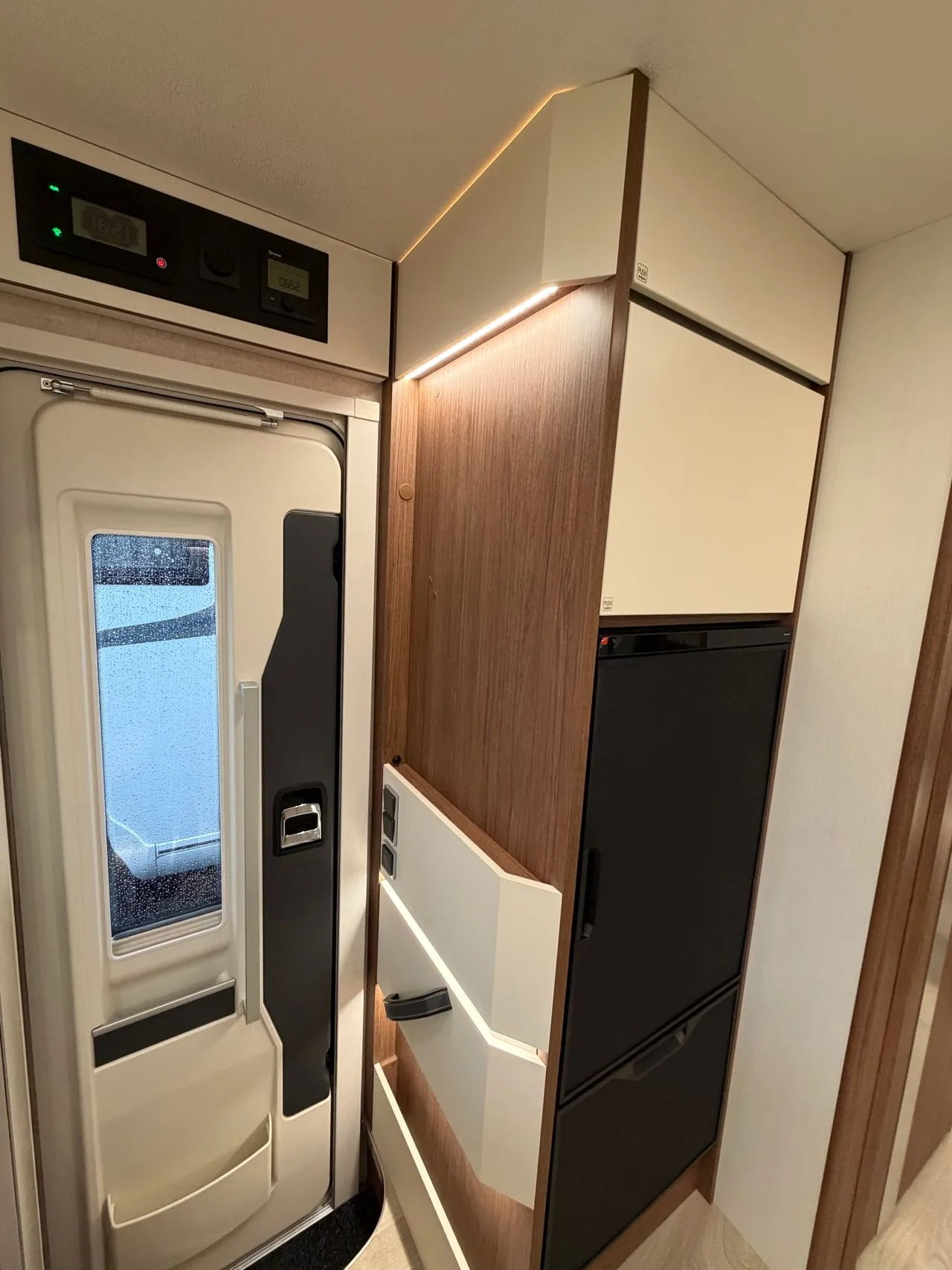 Camping-car - Fleurette - Discover 71 LMF WELLNESS - 2026