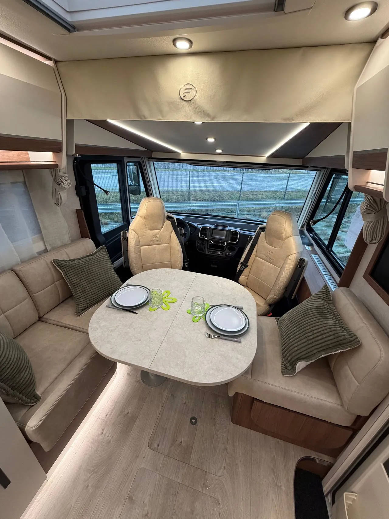 Camping-car - Fleurette - Discover 71 LMF WELLNESS - 2026