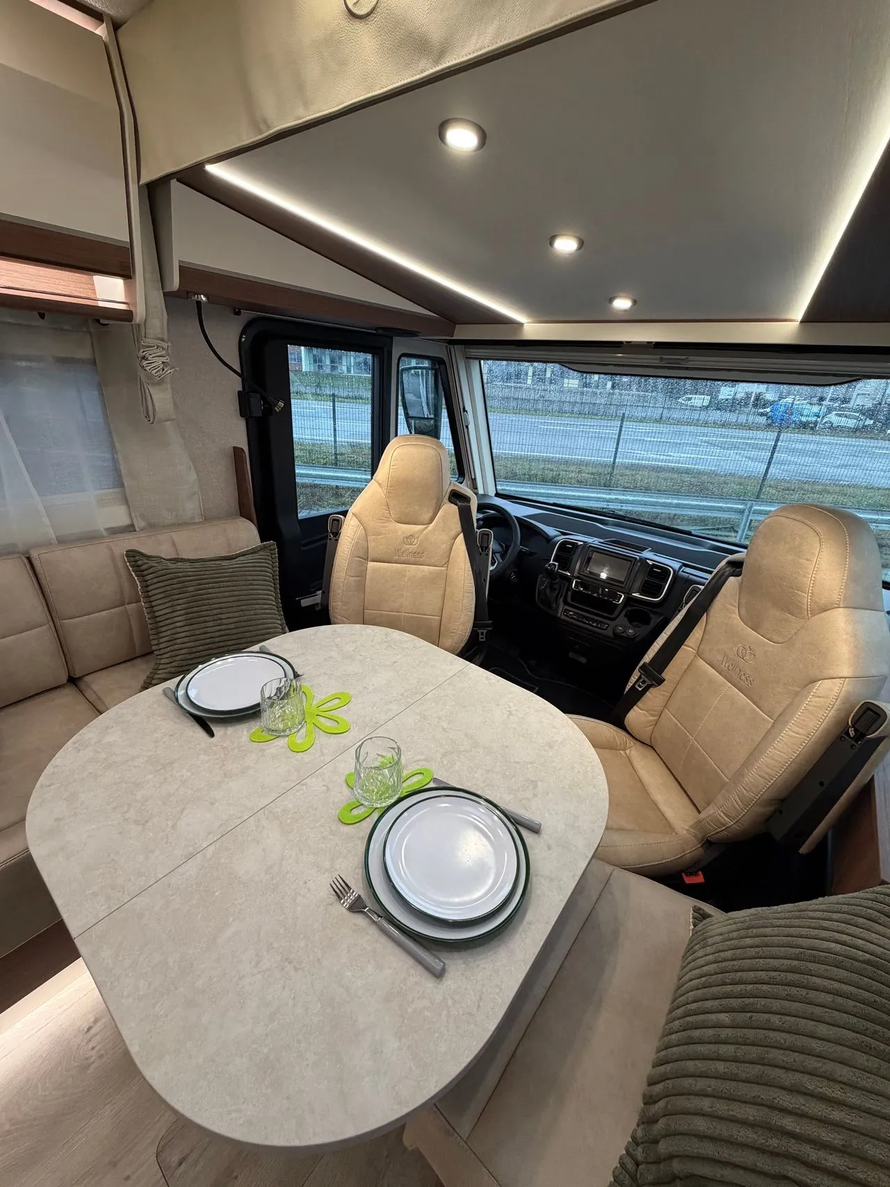 Camping-car - Fleurette - Discover 71 LMF WELLNESS - 2026