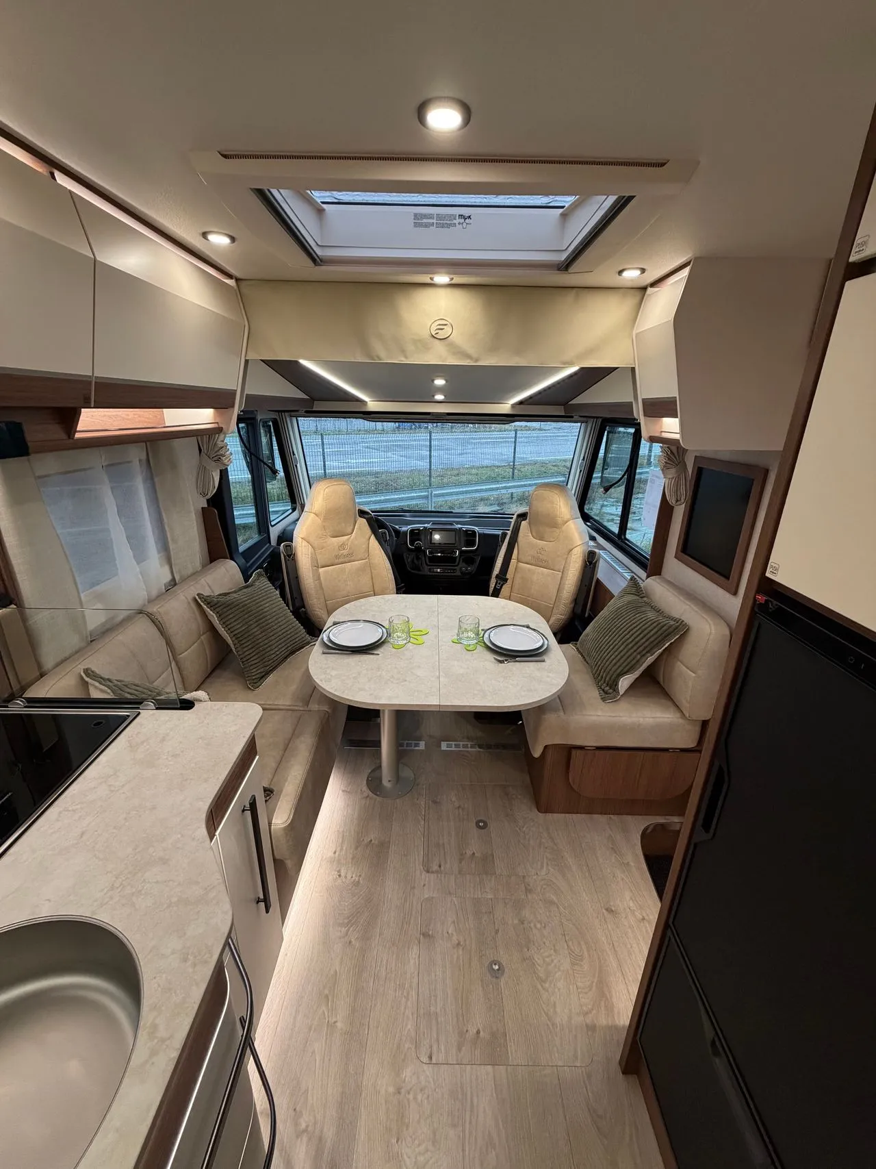 Camping-car - Fleurette - Discover 71 LMF WELLNESS - 2026