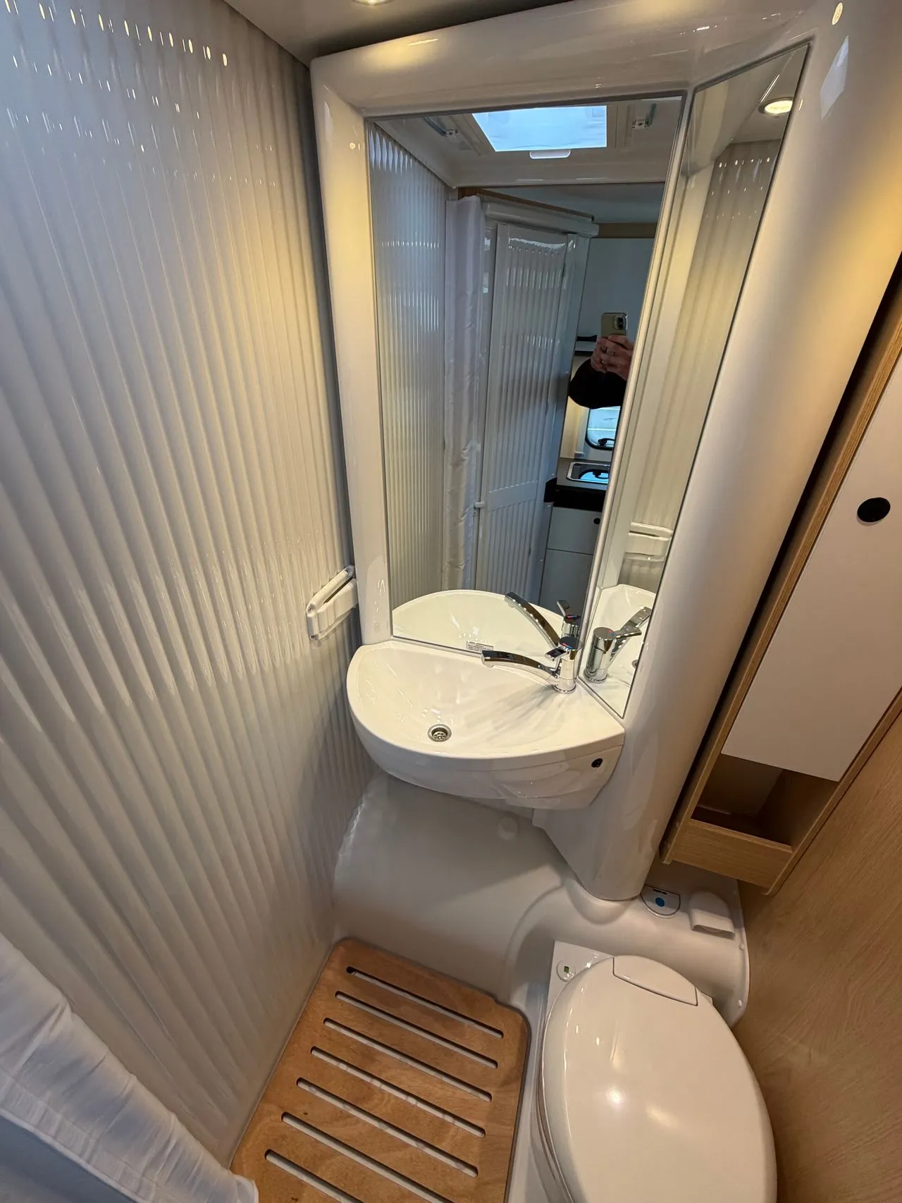 Camping-car - Sunlight - V 69 Adventure - 2026