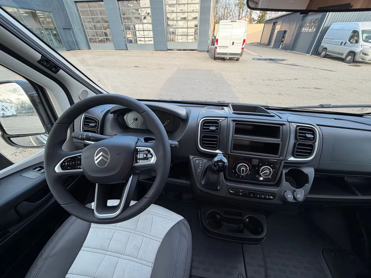 Camping-car - Sunlight - V 69 Adventure - 2026