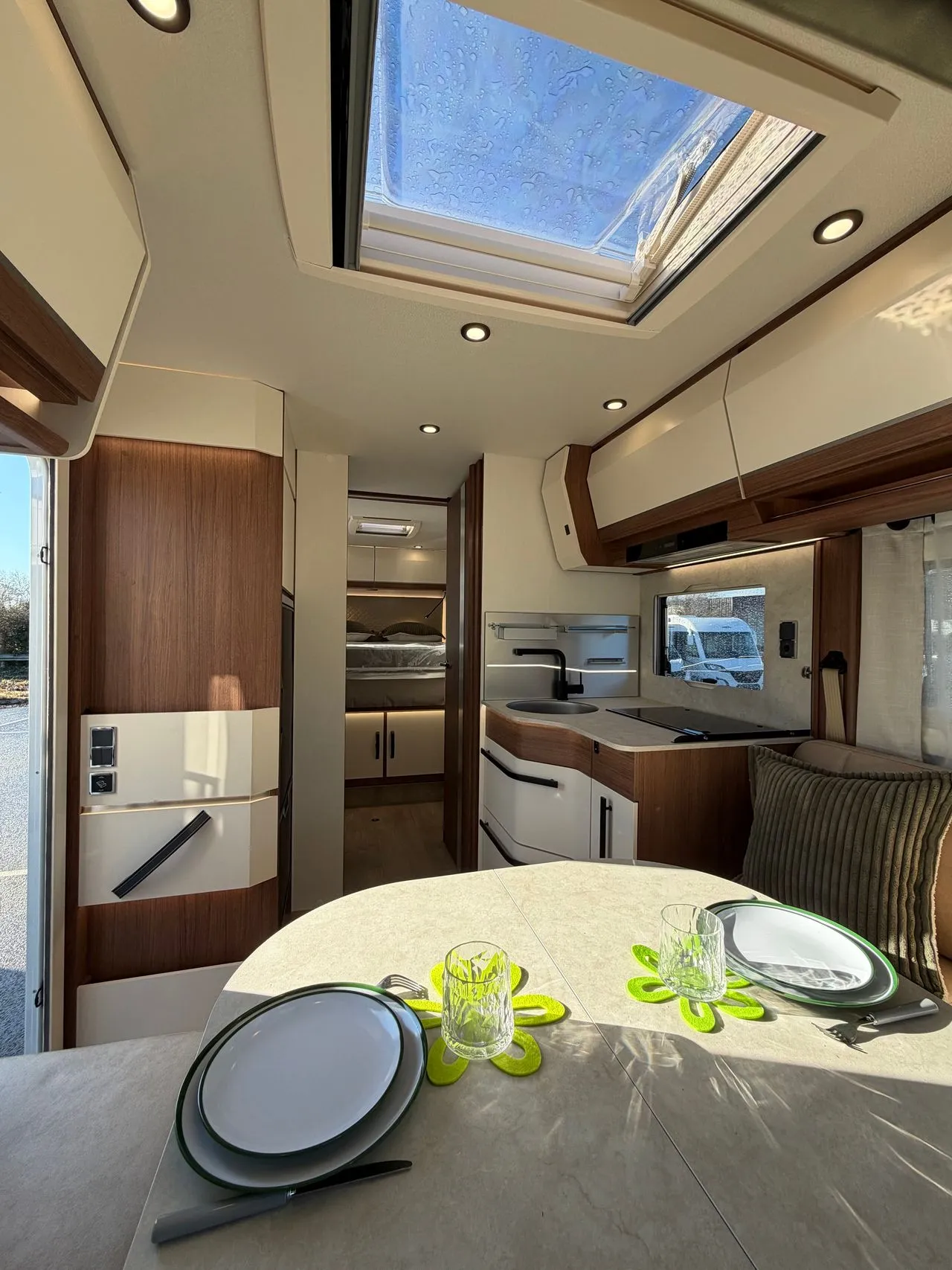 Camping-car - Fleurette - Discover 75 LMF Wellness - 2026