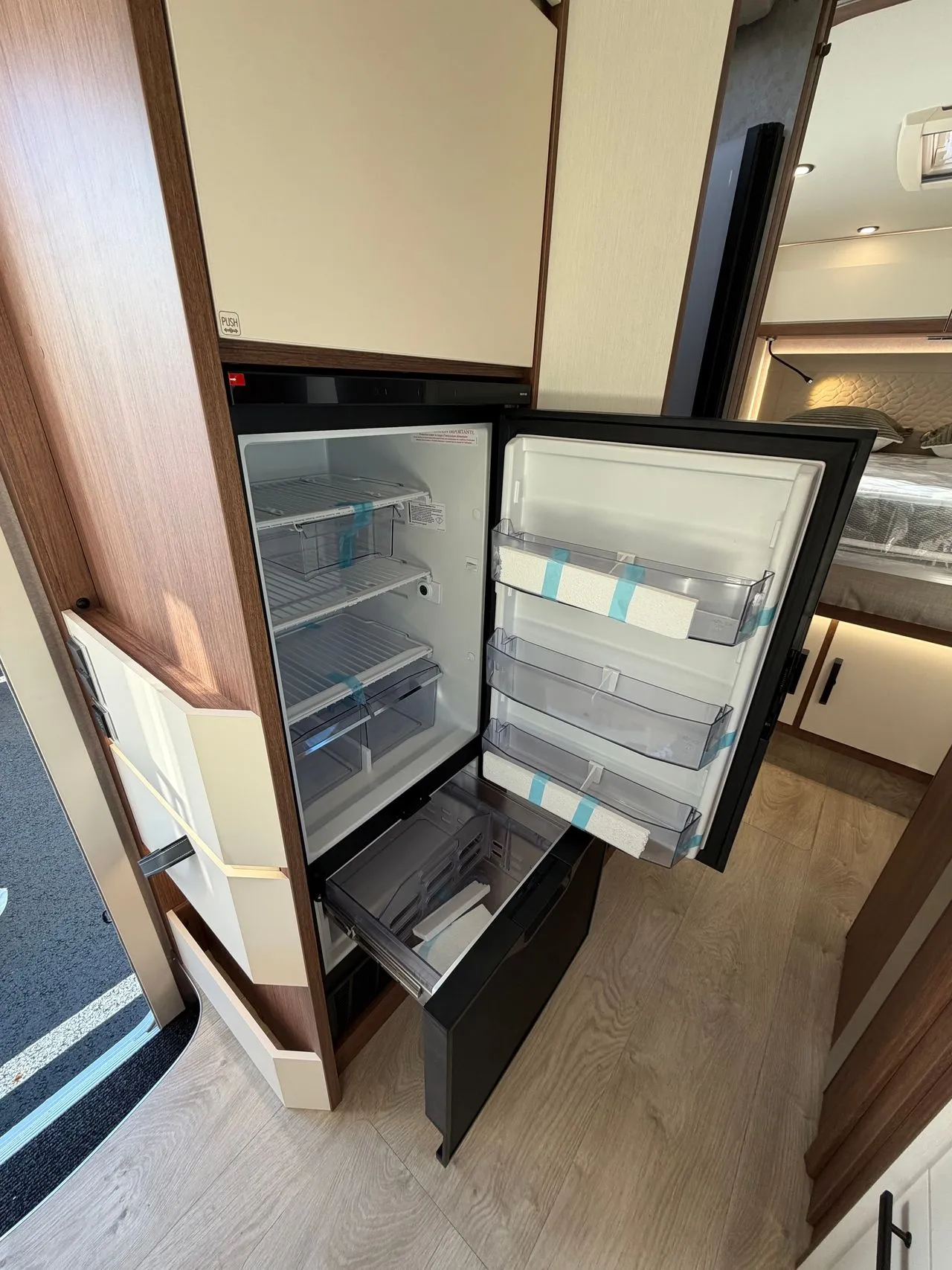 Camping-car - Fleurette - Discover 75 LMF Wellness - 2026