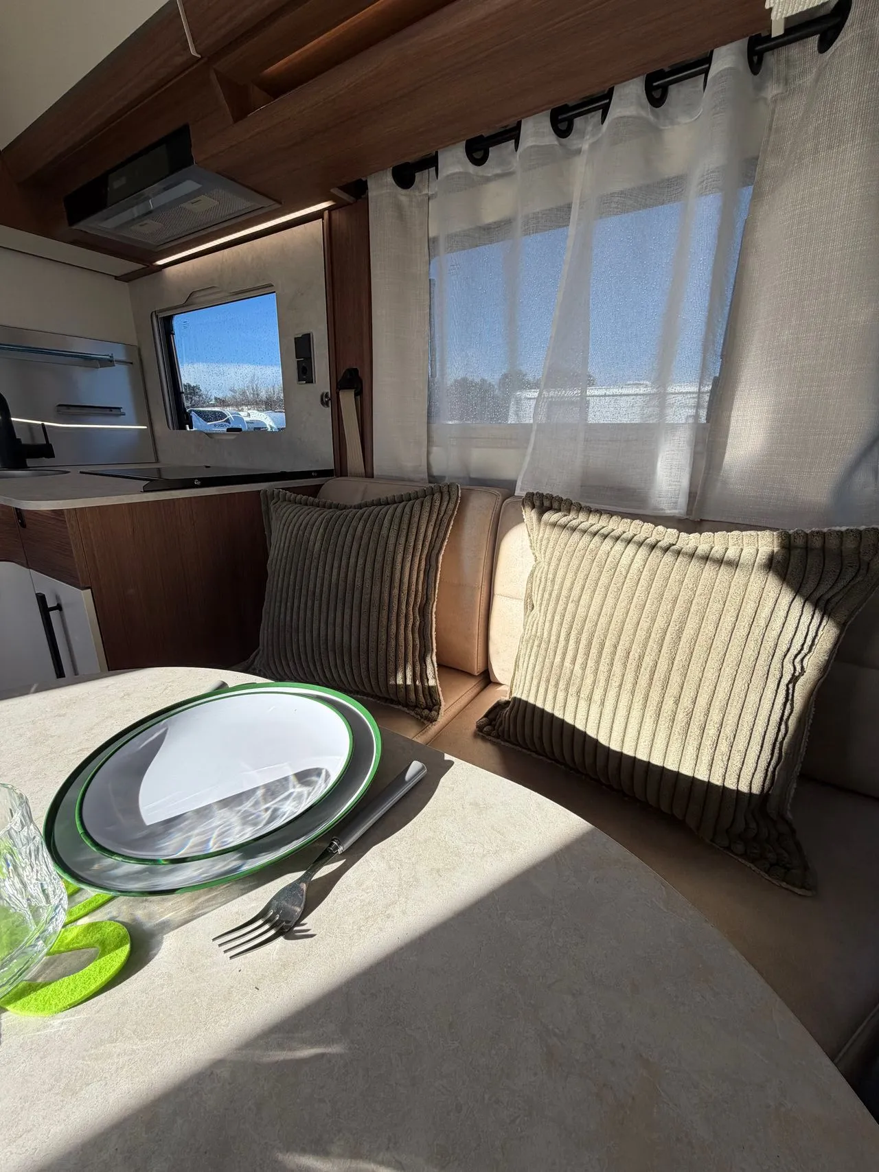 Camping-car - Fleurette - Discover 75 LMF Wellness - 2026