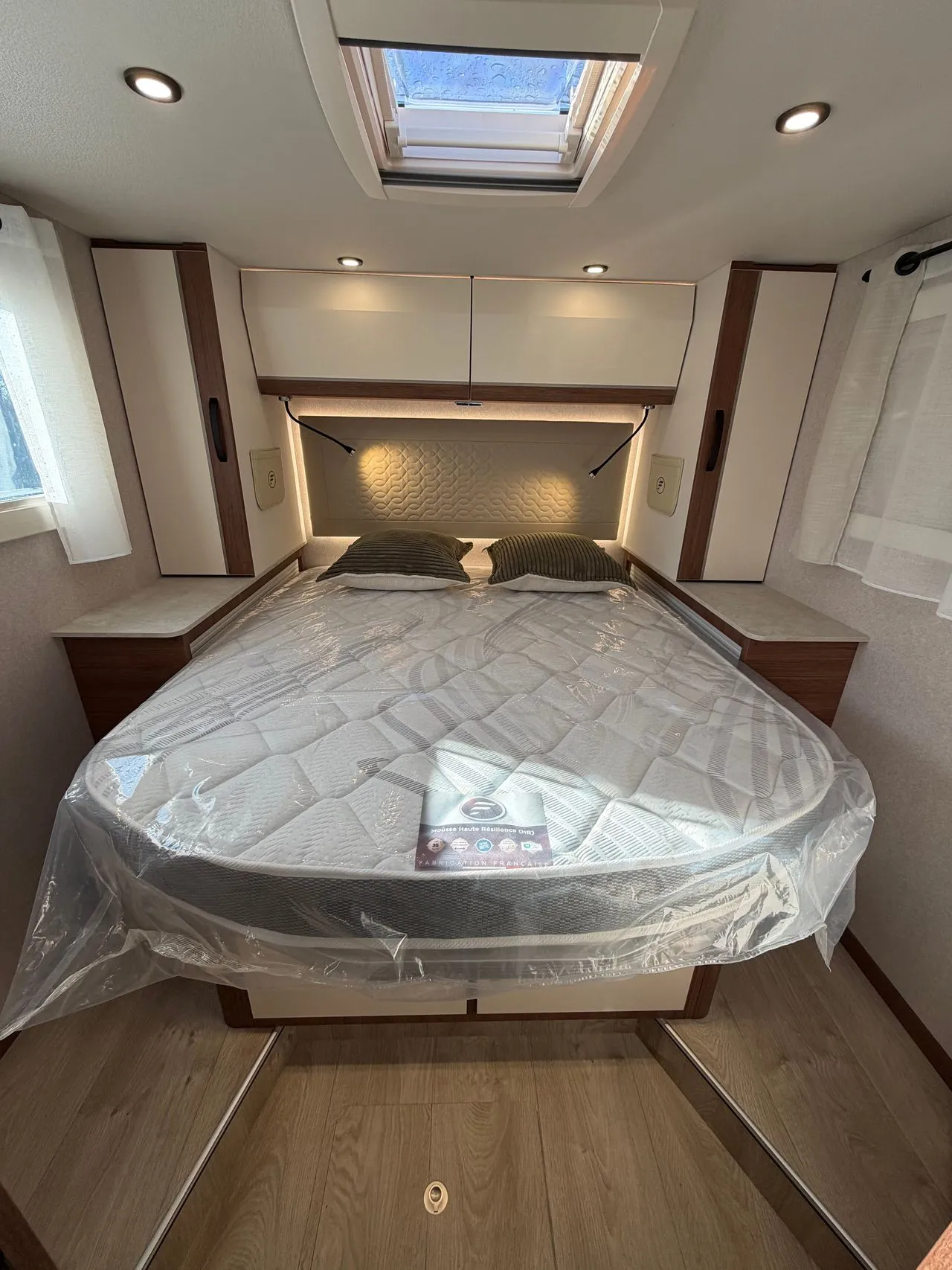 Camping-car - Fleurette - Discover 75 LMF Wellness - 2026