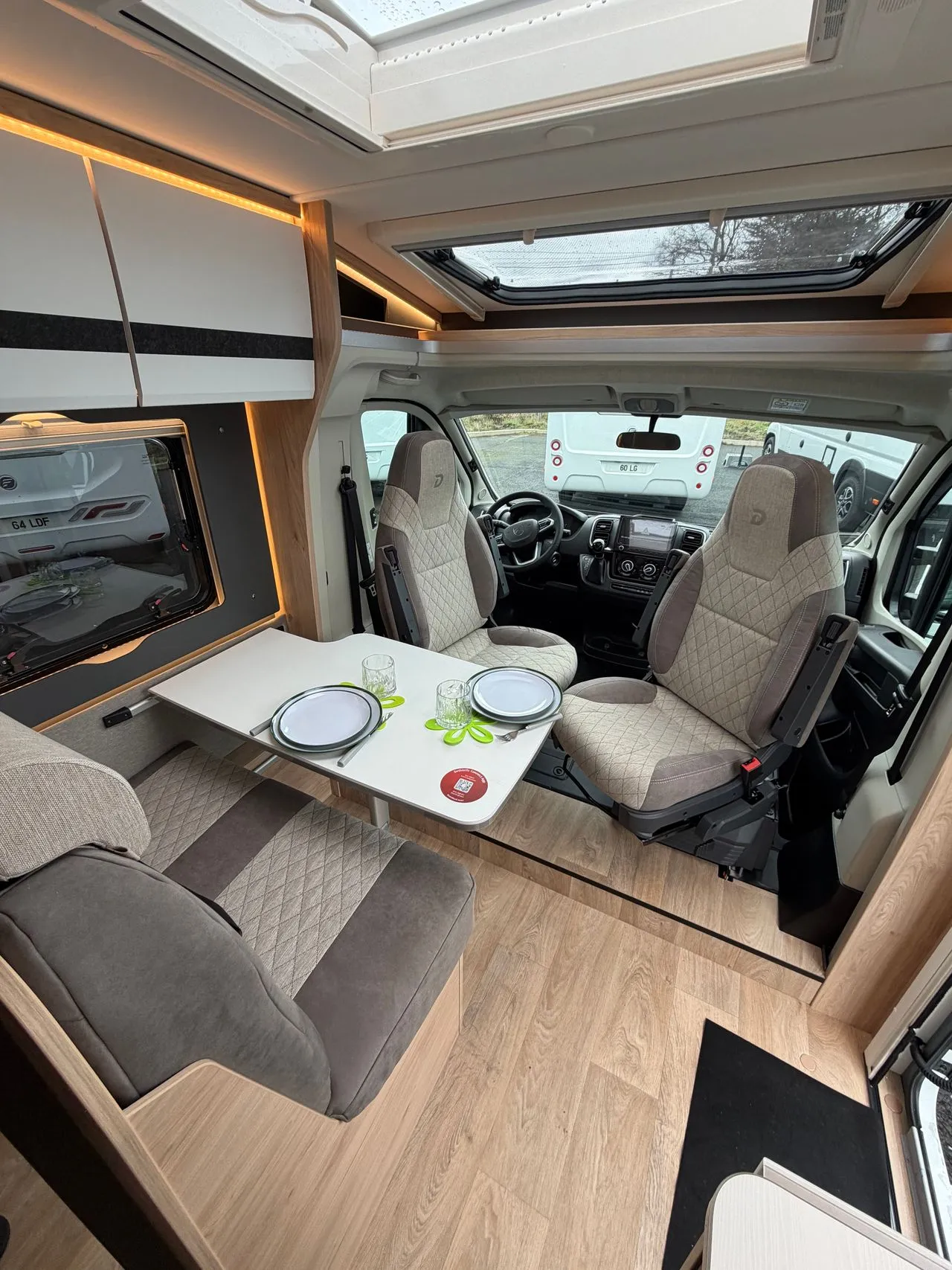 Camping-car - Dethleffs - Globebus Camp T 4 - 2026