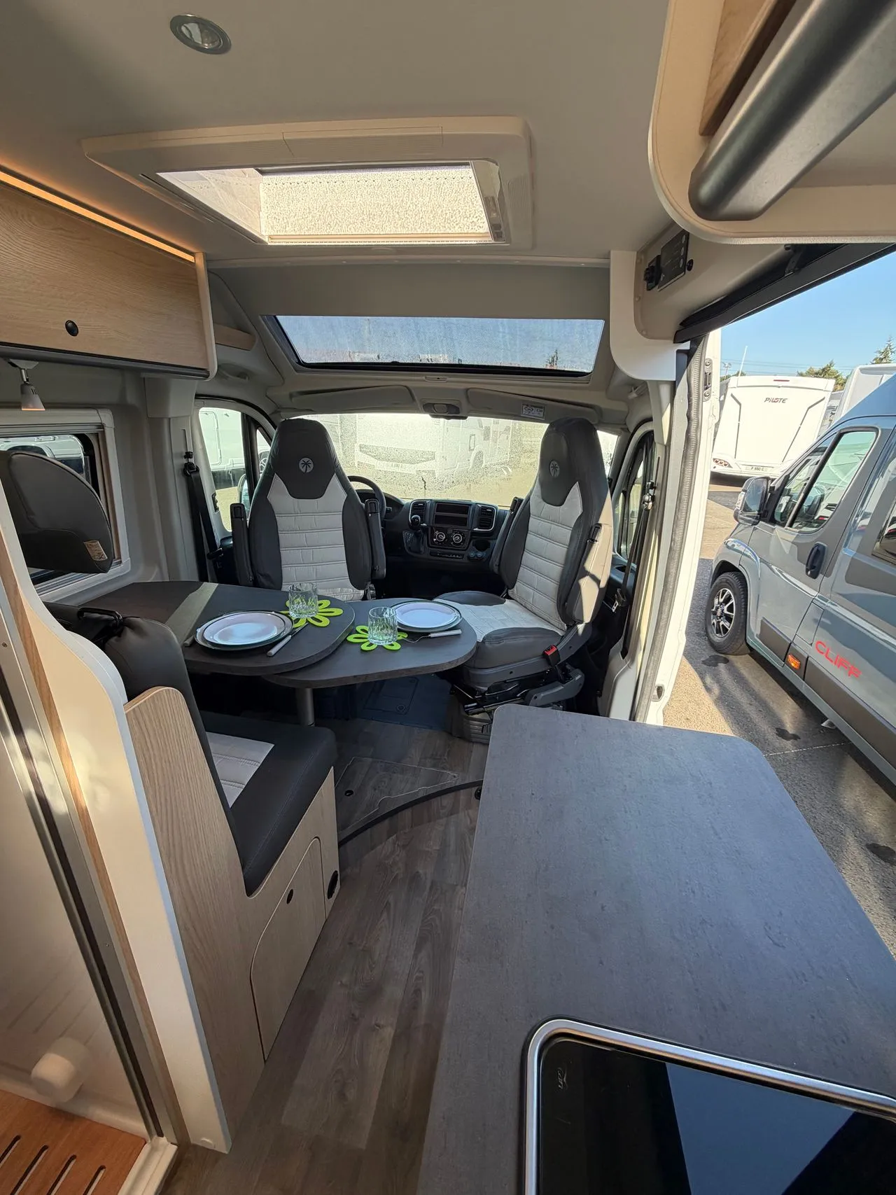 Fourgon aménagé - Sunlight - Cliff 640 X - 2026