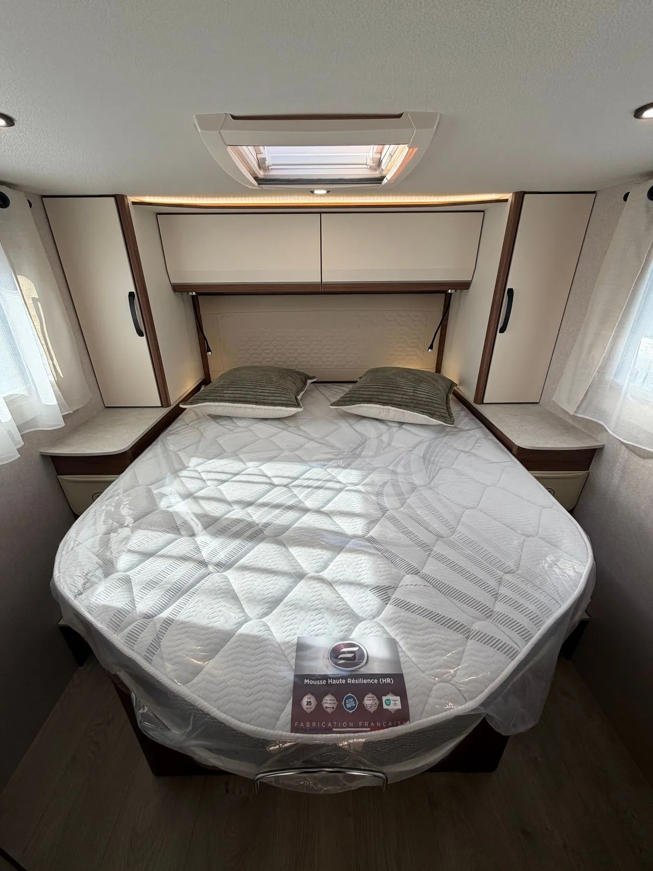 Camping-car - Fleurette - Magister 74 LMF WELLNESS - 2026