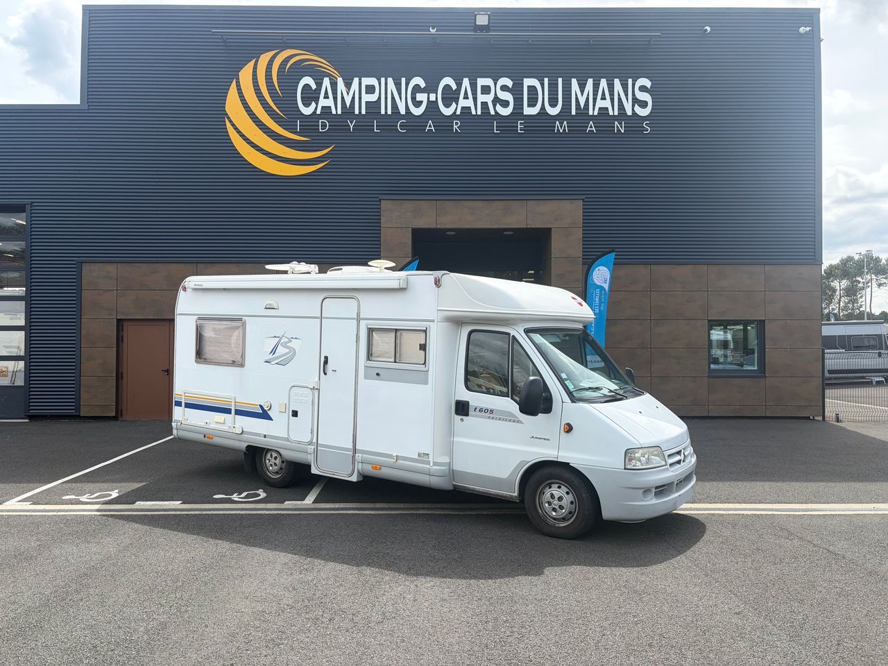 Camping-car BÜRSTNER T 605