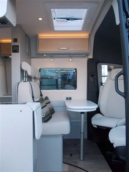 Fourgon aménagé - Hymer car - Free 600 S - 2024