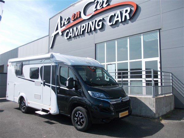 Camping-car CARADO V 339