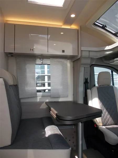 Camping-car - Burstner - Lineo T 690 G - 2023