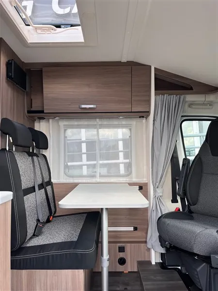 Camping-car - Carado - V 339 - 2025