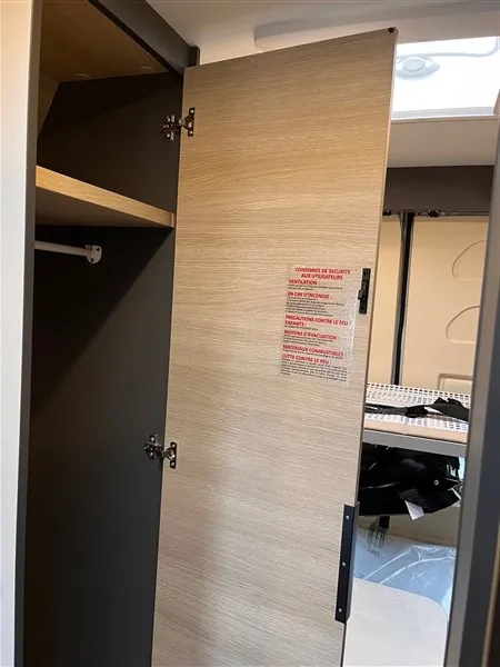 Fourgon aménagé - Dreamer - Camper five - 2026