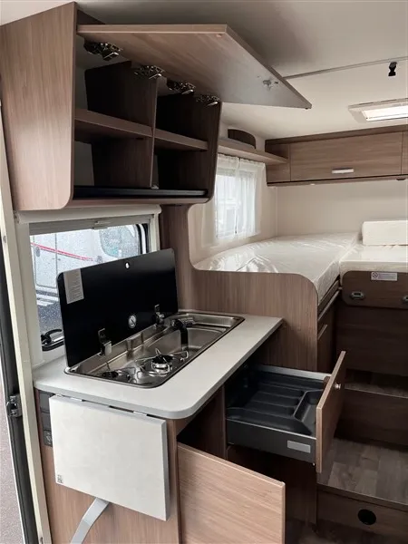 Camping-car - Carado - V 347 - 2026