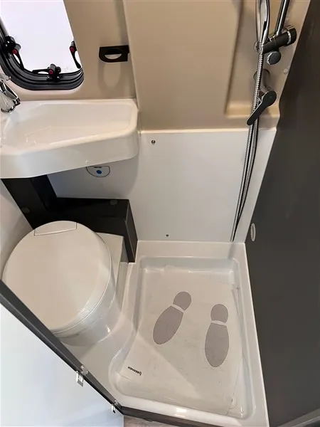 Fourgon aménagé - Mc Louis - Menfys 3 - 2026