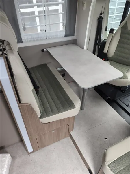Camping-car - Carado - T 328 pro + 20 ans - 2027
