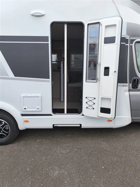 Camping-car - Carado - T 328 pro + 20 ans - 2027