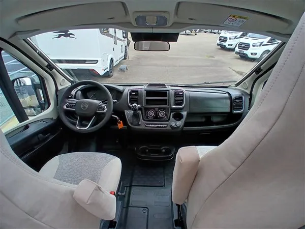 Camping-car - Carado - V 132 Pro+ 20 ans - 2027