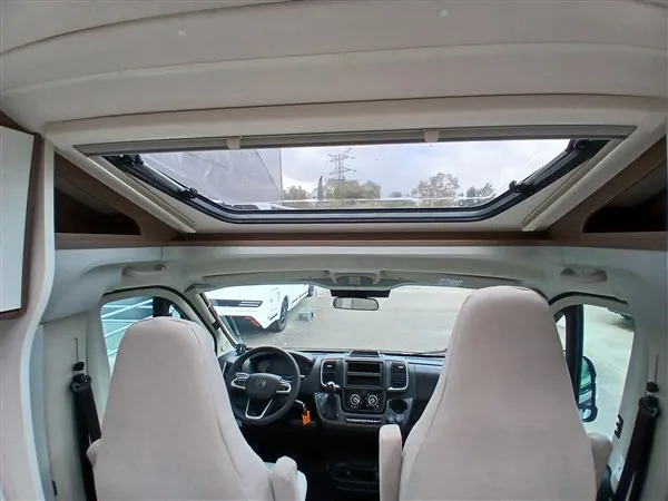 Camping-car - Carado - V 132 Pro+ 20 ans - 2027