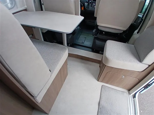 Camping-car - Carado - V 132 Pro+ 20 ans - 2027