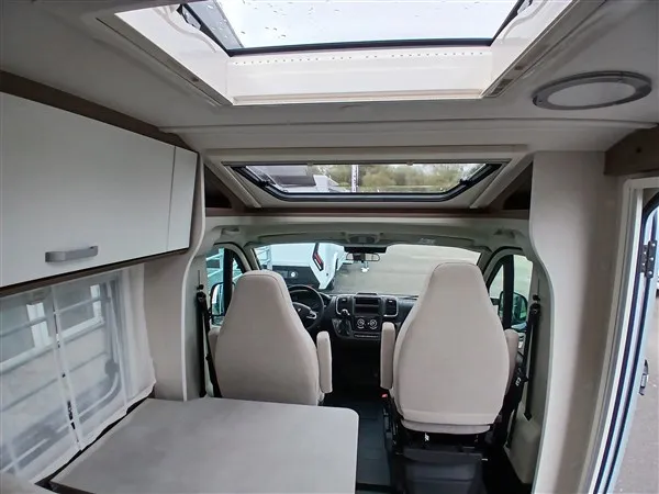 Camping-car - Carado - V 337 PRO + 20 ANS - 2027