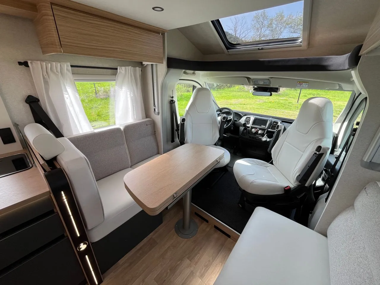 Camping-car - Bavaria - T 720 FC INTENSE - 2025