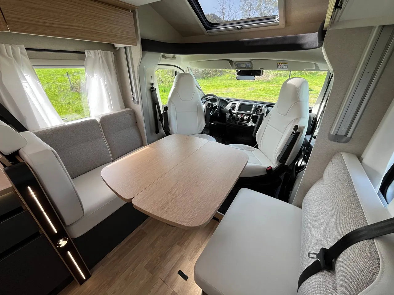 Camping-car - Bavaria - T 720 FC INTENSE - 2025